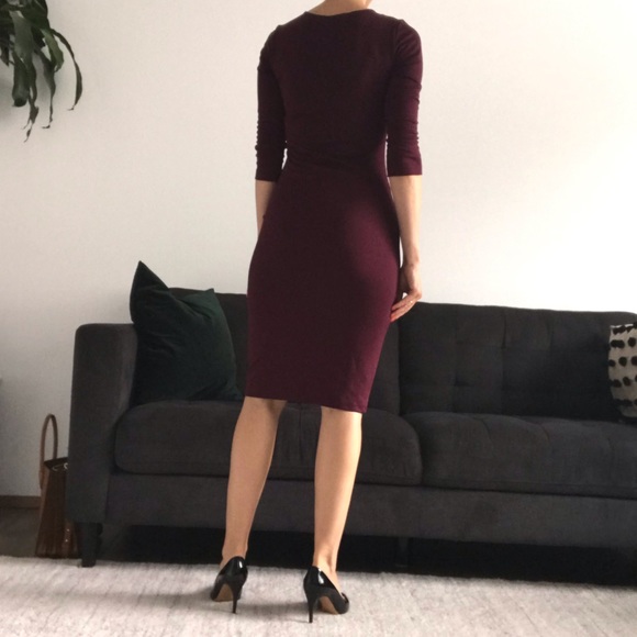 ✨SOLD ✨ H&M Body-con 3/4 Sleeve Dress - Picture 5 of 8